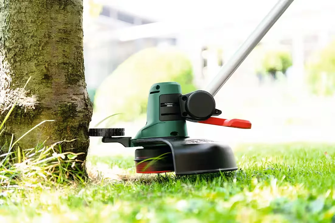 Bosch Home & Garden UniversalGrassCut 18V-260 Akku-Rasentrimmer
