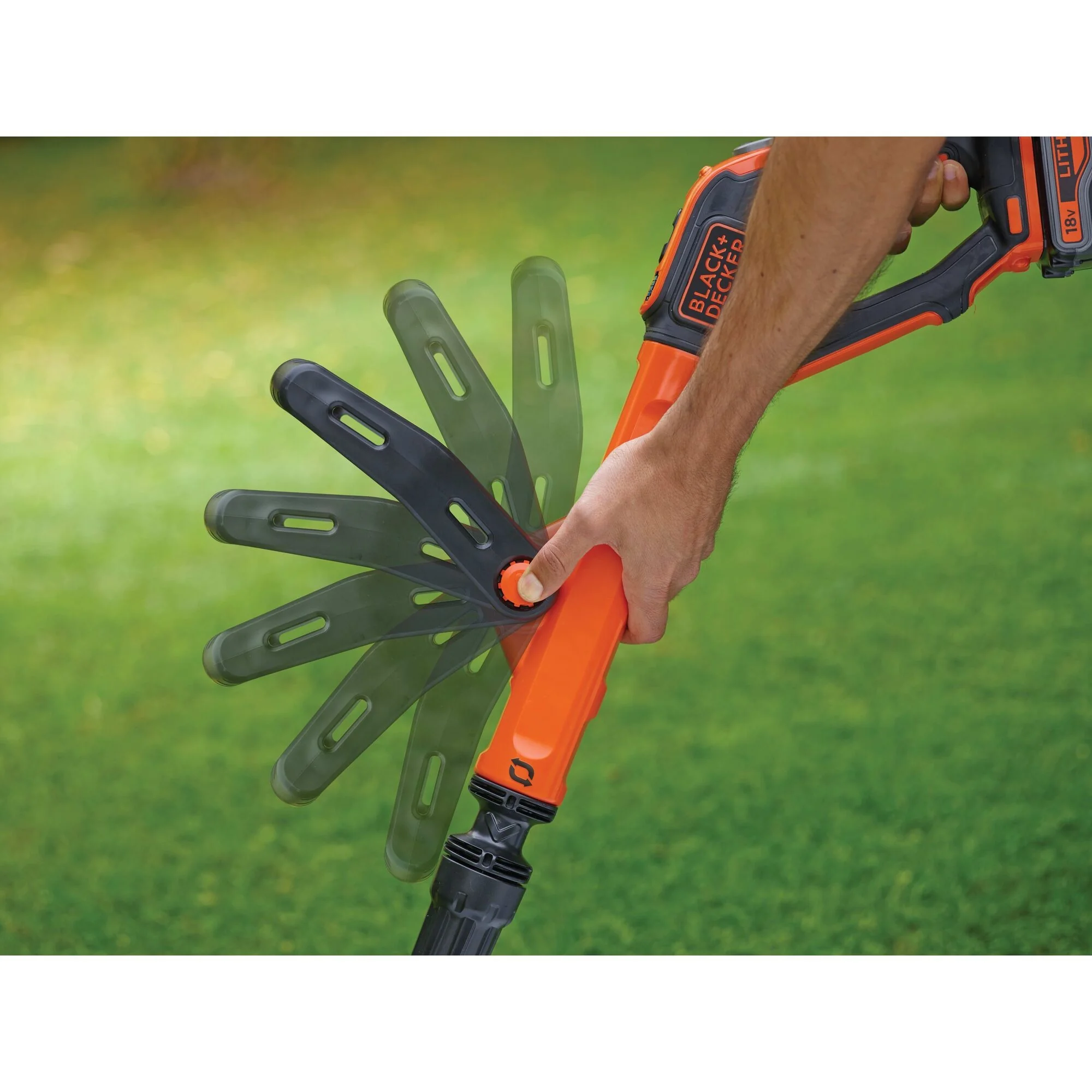 BLACK+DECKER Akku-Rasentrimmer STC1840EPC 18 Volt Rasenkantenschneider