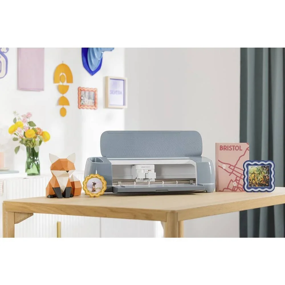 CRICUT Maker 4 Essentials Bundle Schneideplotter-Set Salbei