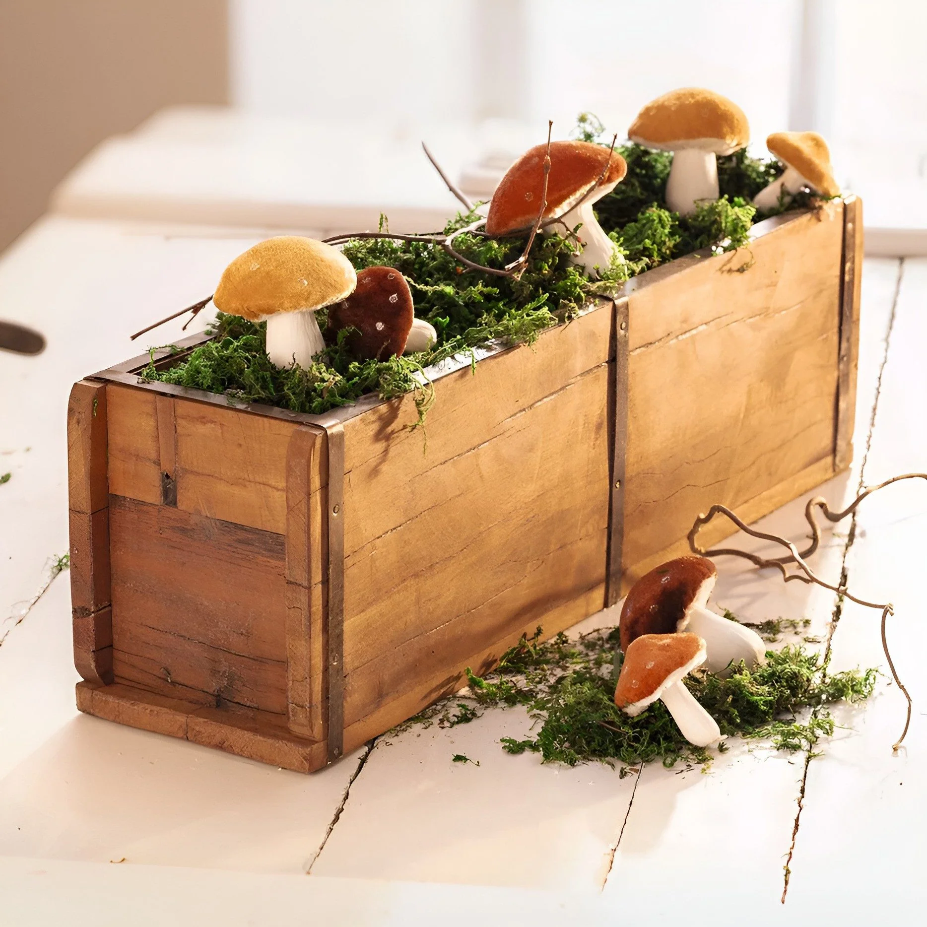 DEKOLEIDENSCHAFT Blumenkasten Holz rustikal mit Metallverzierung